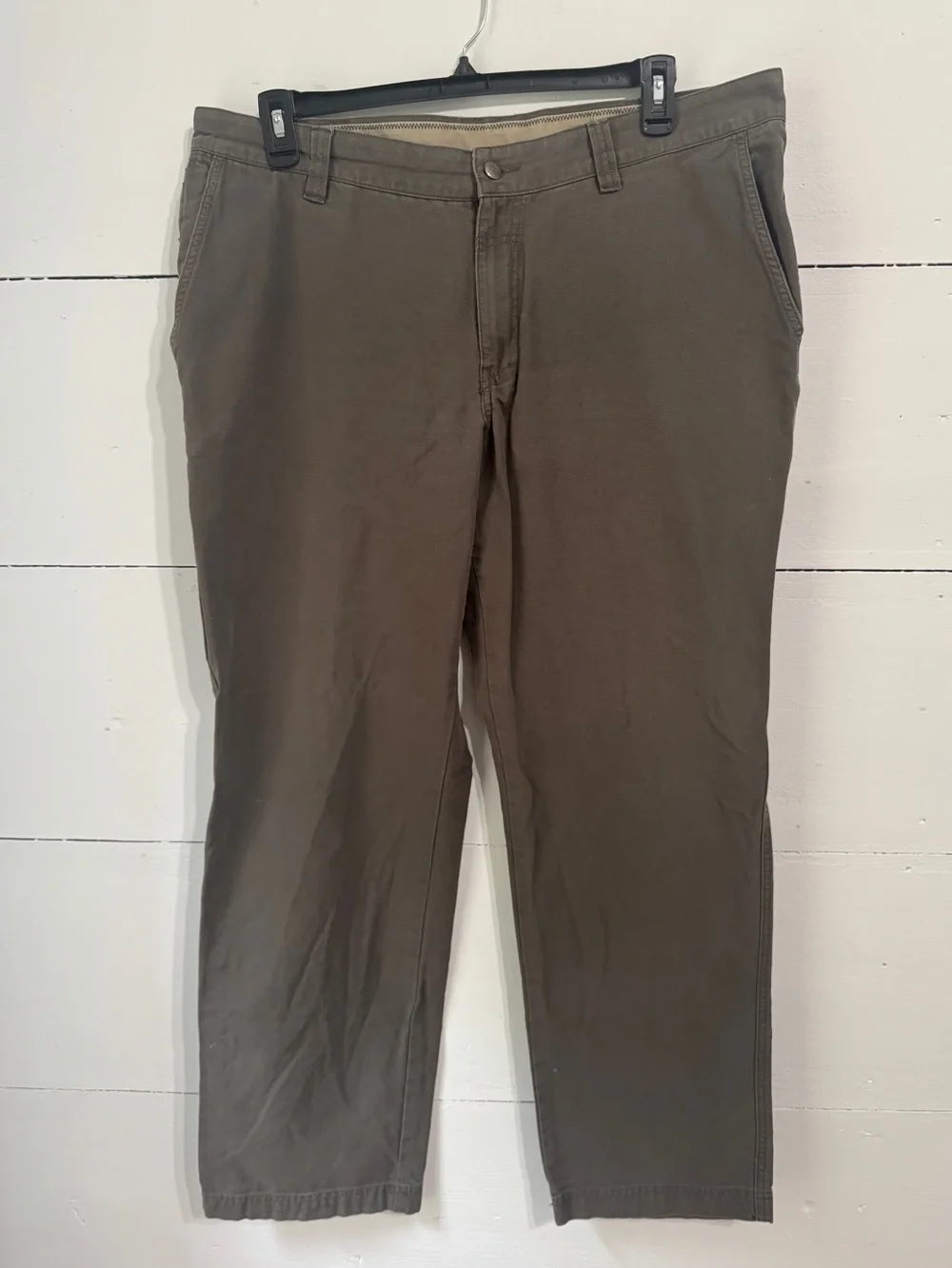 Columbia Men's Olive Green Chino Pants